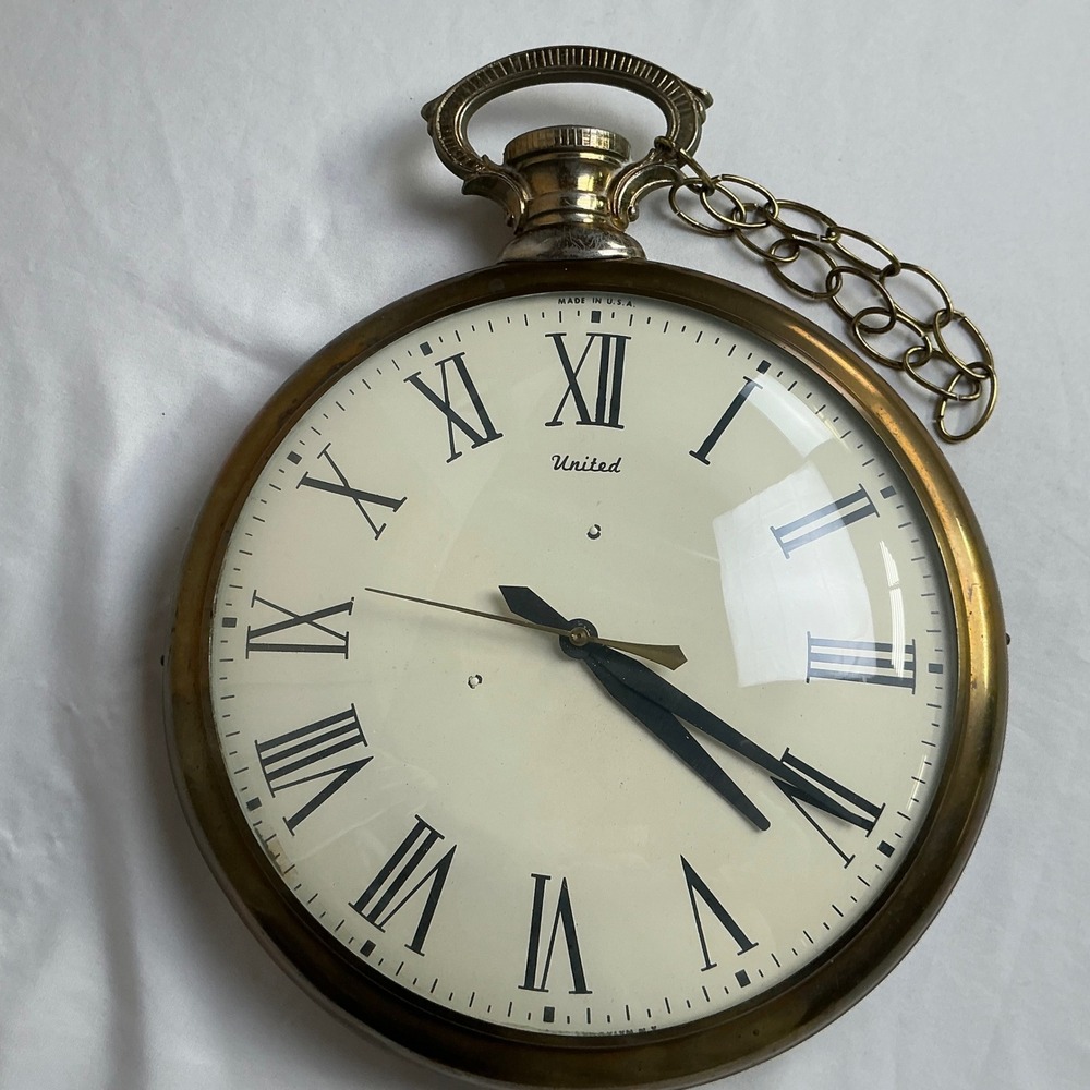 Vtg Non Working United Clock Corp Model 40 Wall clock Brass